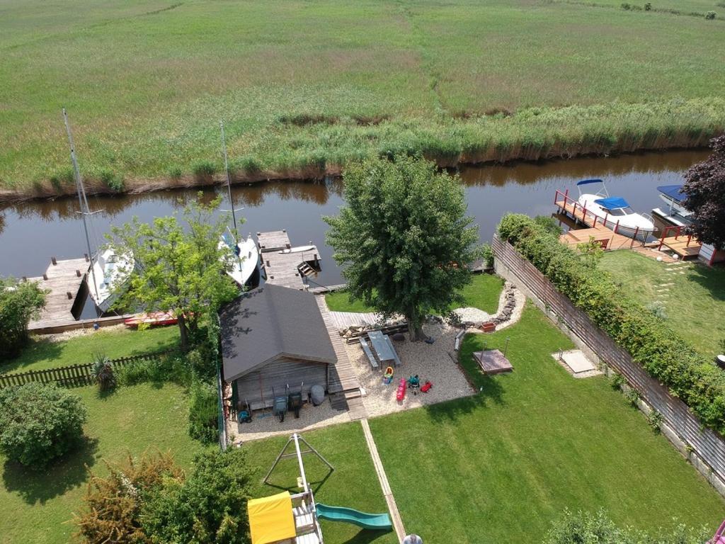 25H Spa-Residenz Pools In & Out, Private Garden & Beach Apartamento Neusiedl am See Exterior foto